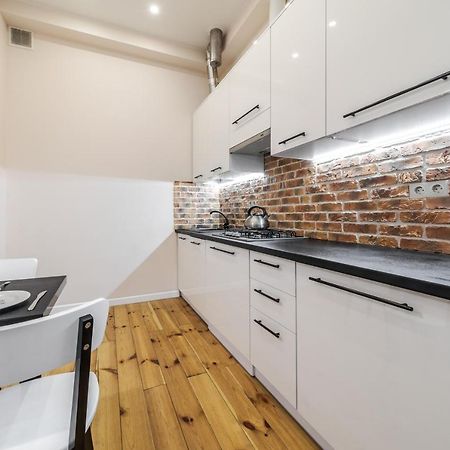 Inshiapartments On Teodora Square Lviv Exterior foto